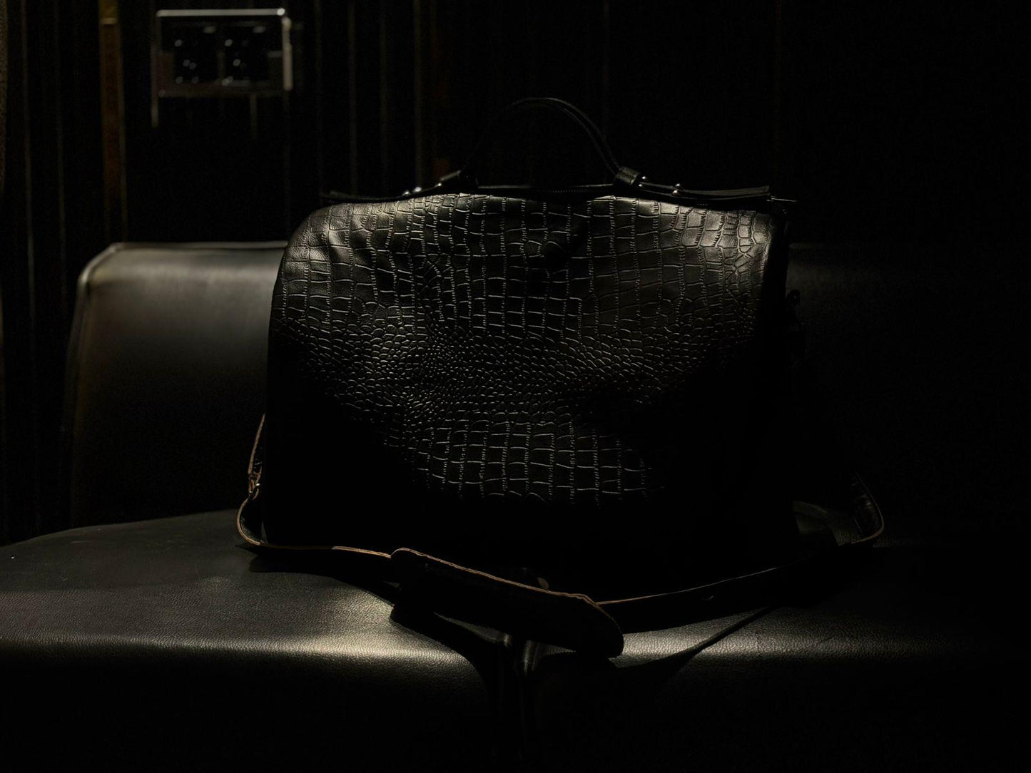 Handcrafted Crocodile Embossed Leather Duffle Bag,Black Travel Bag